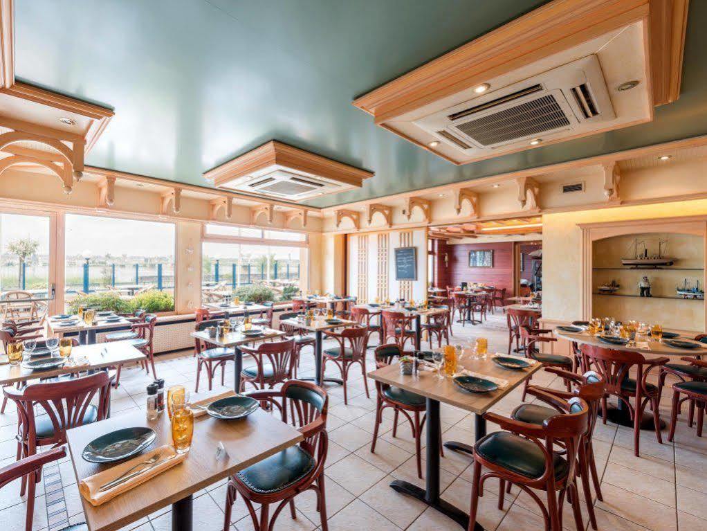 Logis Hotels - Au Poisson D'Argent - Hotel 3 Etoiles Et Restaurant Le Mesnil-en-Vallée Dış mekan fotoğraf